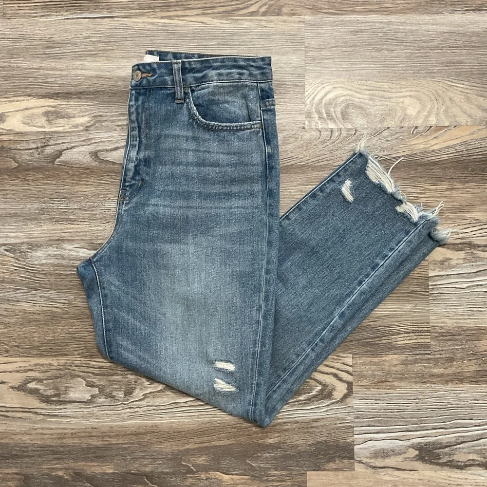 Vervet Rendition Emma Distressed Mom High Rise Light Ribse Cotton Ankle Jeans 28